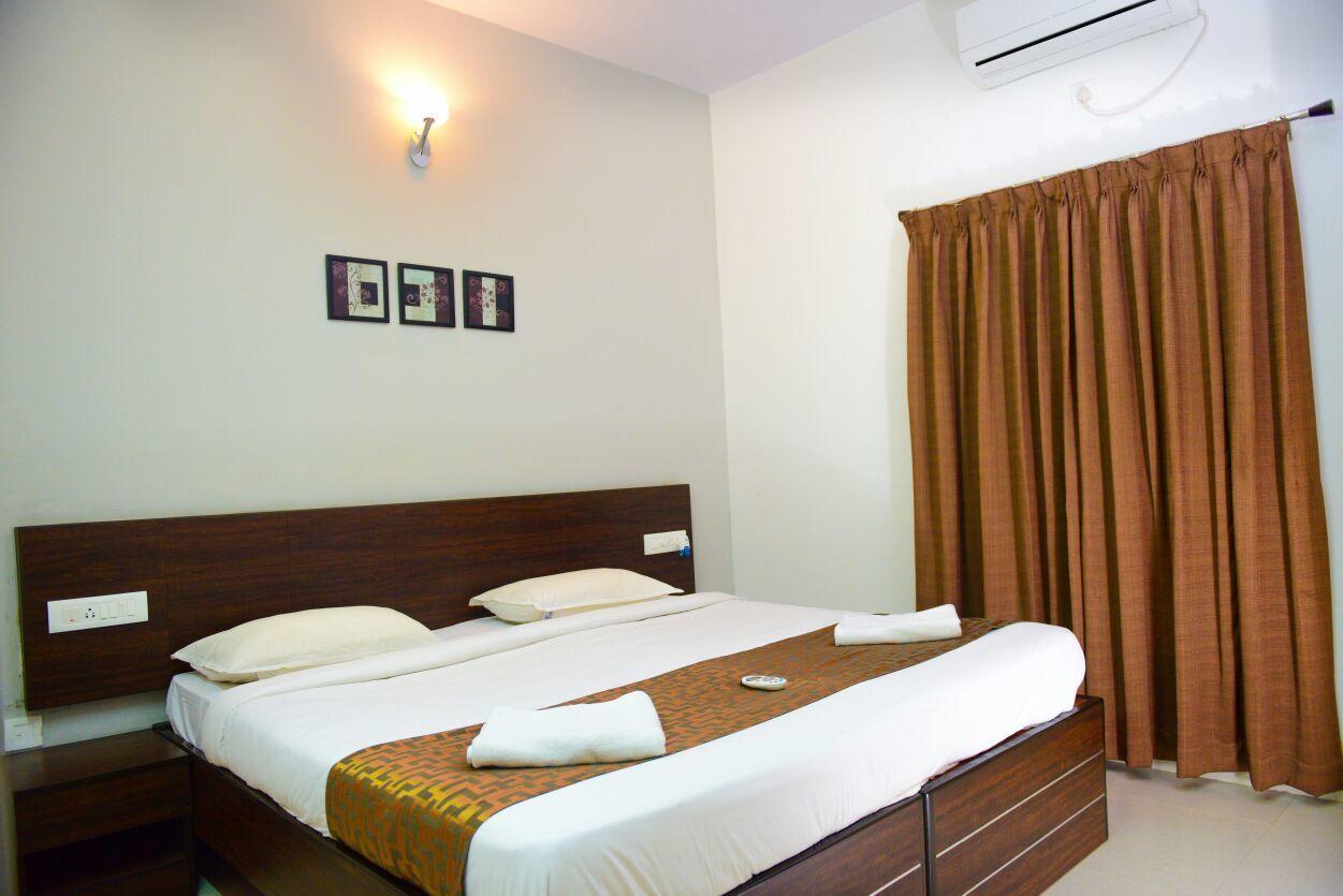 Varsha Enclave- Trinity House Aparthotel Mysore Exteriör bild