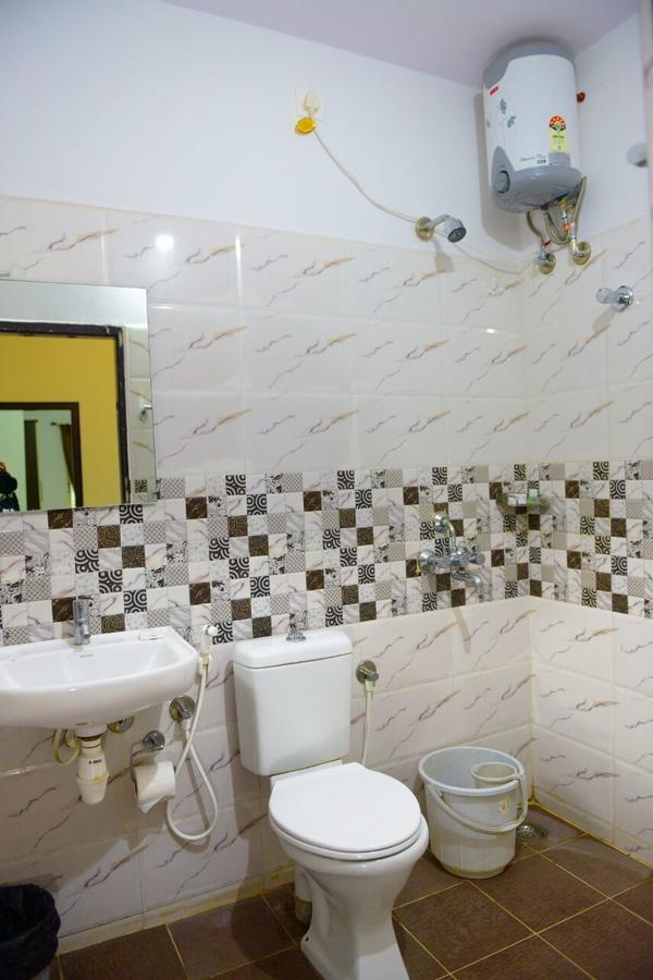 Varsha Enclave- Trinity House Aparthotel Mysore Exteriör bild