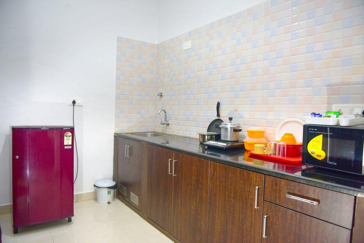 Varsha Enclave- Trinity House Aparthotel Mysore Exteriör bild
