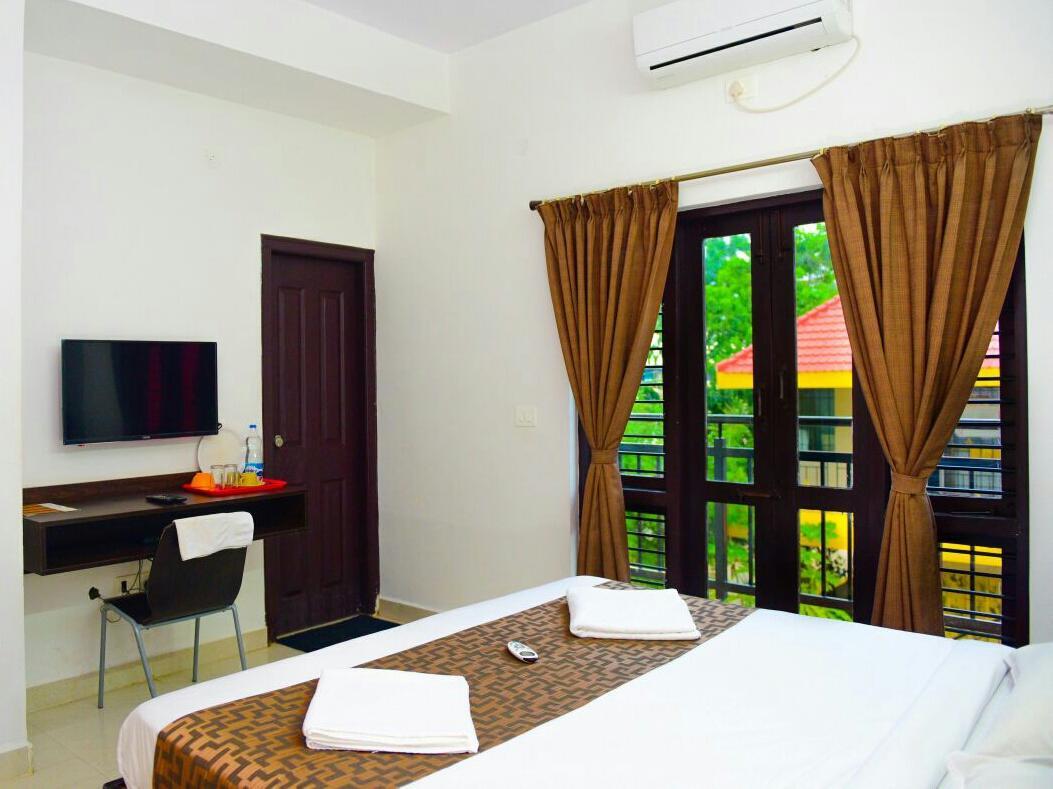 Varsha Enclave- Trinity House Aparthotel Mysore Exteriör bild